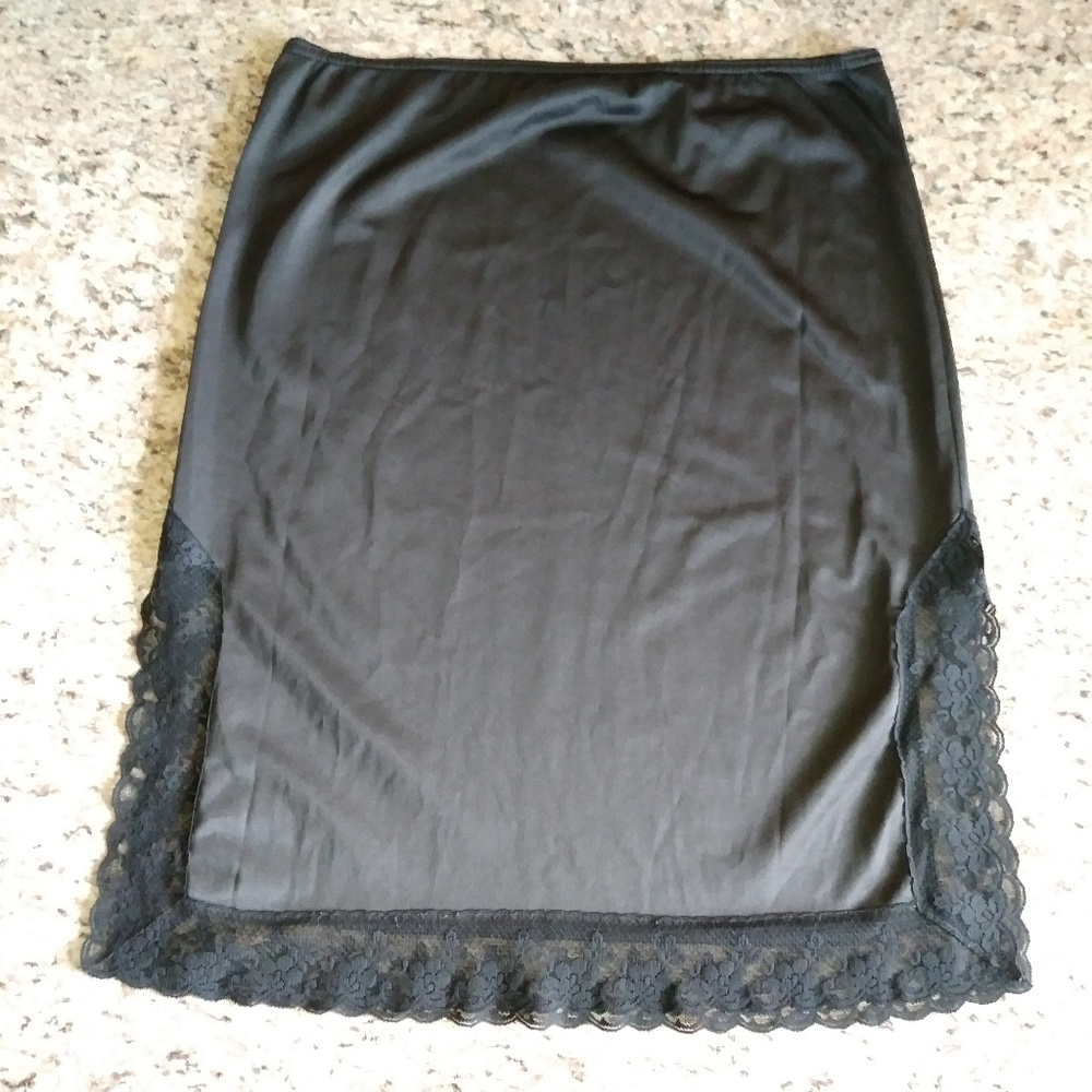 Vintage "Mel-Lin" Black Nylon Slip w/Lace Trim